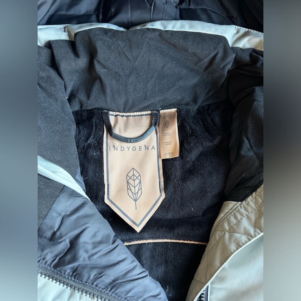 Women's Two-Tone Ski & Snow Jacket - Picture 6 of 7